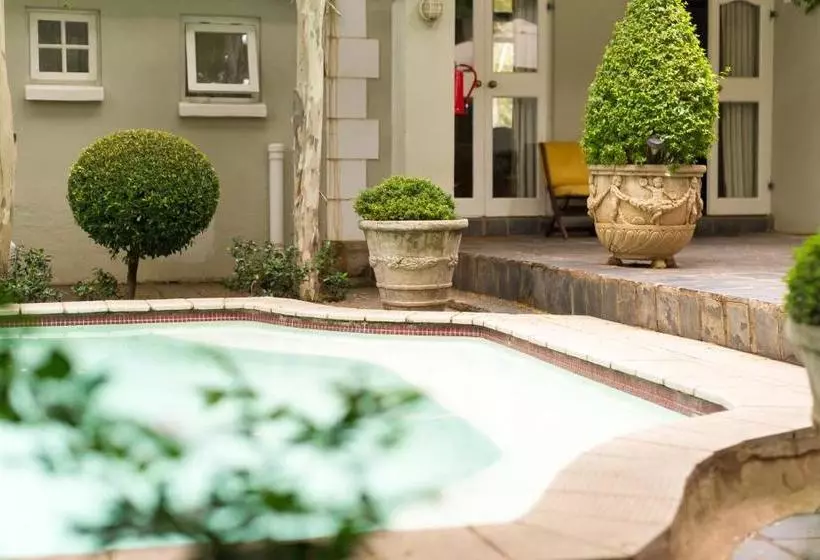 تختخواب و صبحانه One Of Our Top Picks In Pretoria