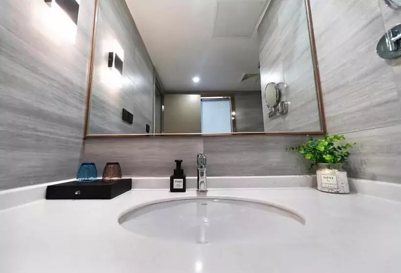 Gya Hotel Jin Ji Lake Oriental Gate