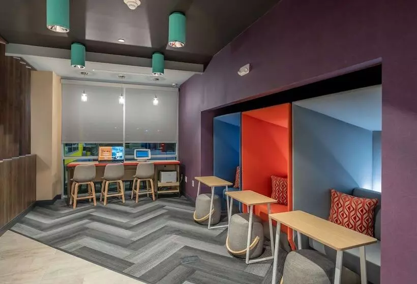 בית מלון כפרי Tru By Hilton Dallas Downtown Market Center