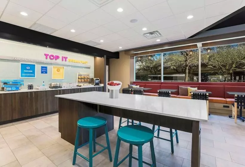 בית מלון כפרי Tru By Hilton Dallas Downtown Market Center