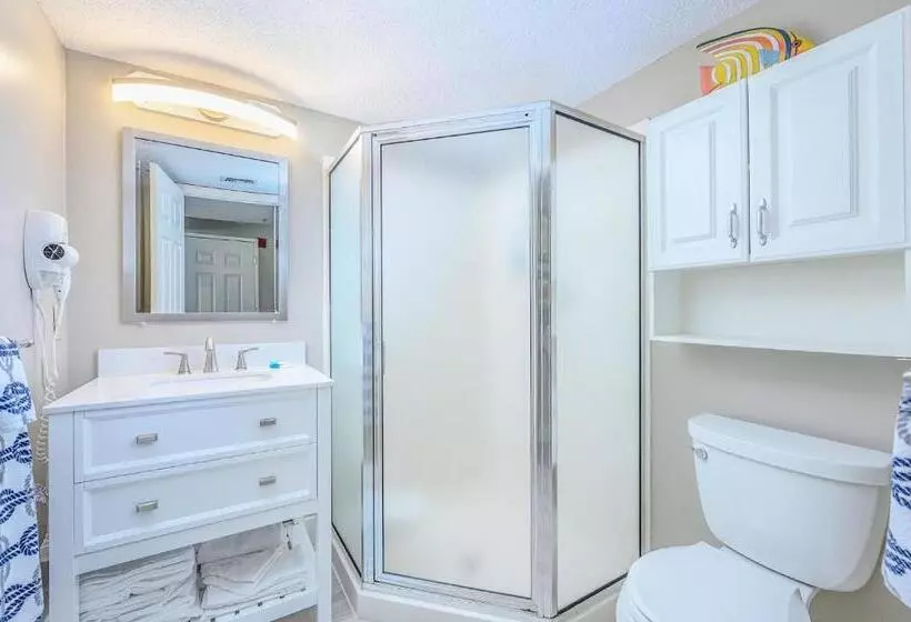 Pelican Beach Resort 308