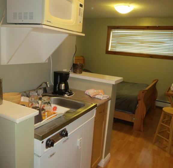 پانسیون Caruso's Accommodation