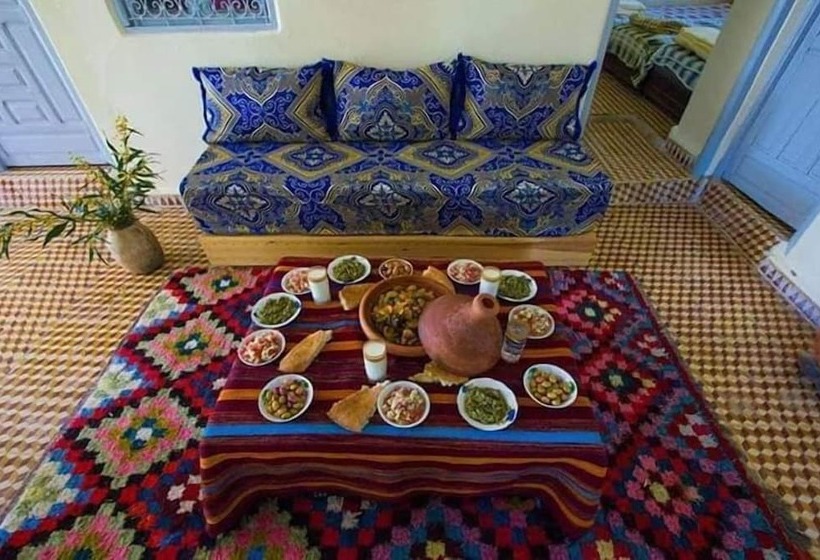 Пансион Gite L Ile Du Caroubier