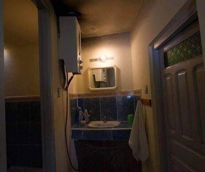 Пансион Gite L Ile Du Caroubier