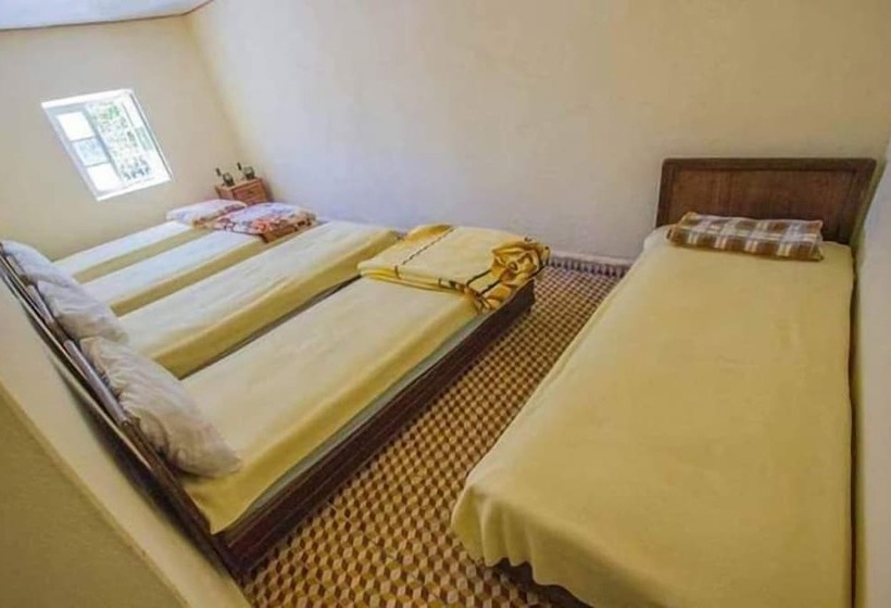 Пансион Gite L Ile Du Caroubier