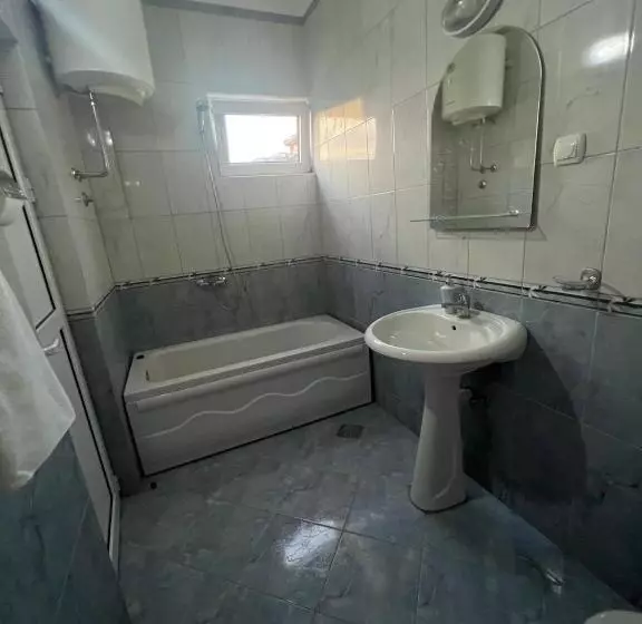 پانسیون Kasneci Apartments