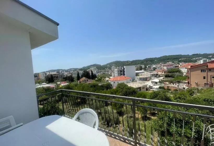 پانسیون Kasneci Apartments