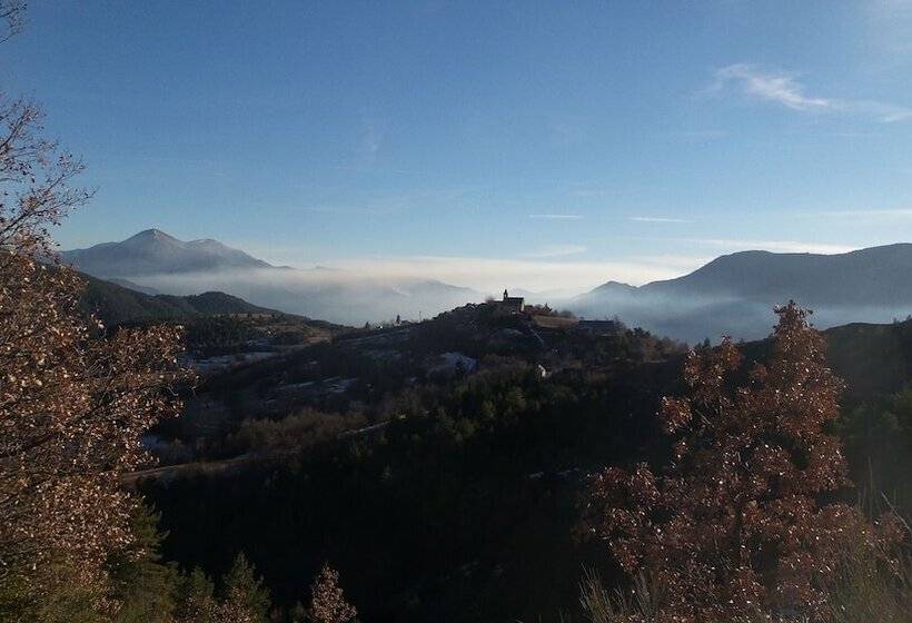 بنسيون Le Carré Du Mercantour