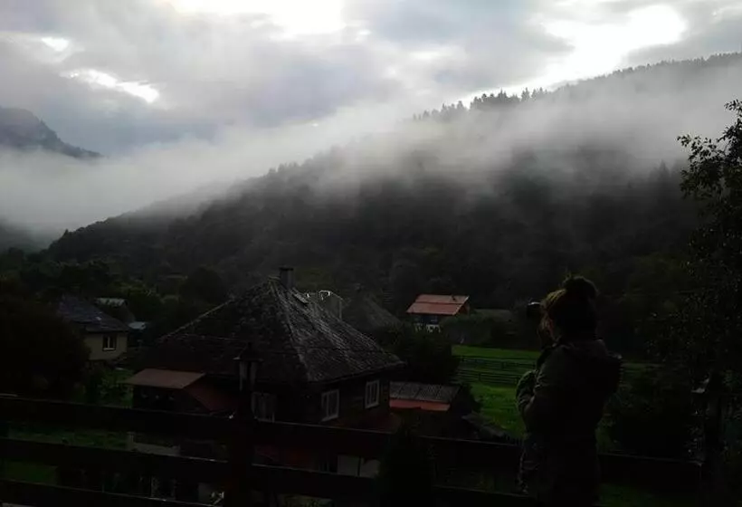 Pensiunea Casa Motilor