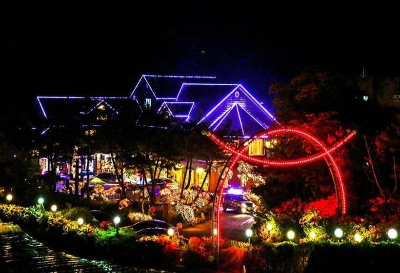 Taean Oak Vill Pension