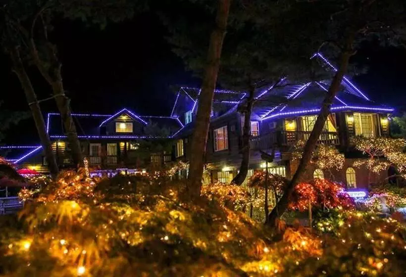Taean Oak Vill Pension