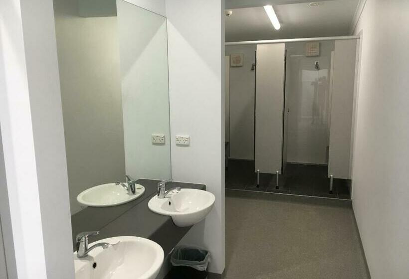 Общежитие Alpine Sports Lodge