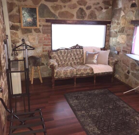 Barossa Barn Bed And Breakfast