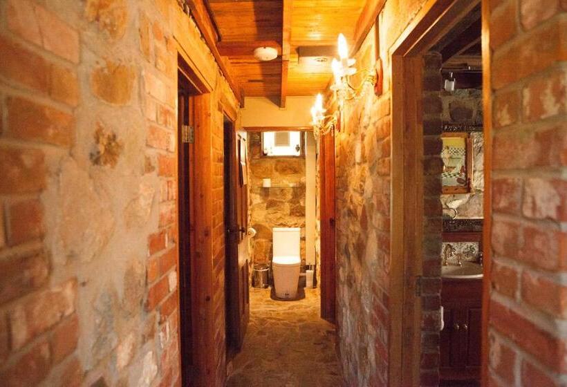 Barossa Barn Bed And Breakfast