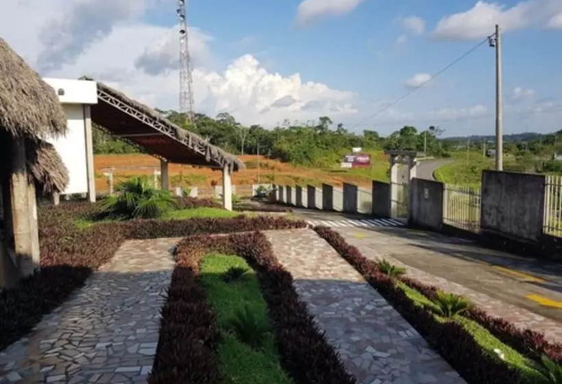 Gran Hotel De Lago   Shushufindi