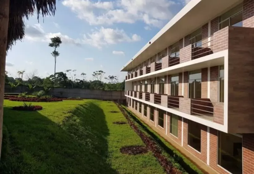 Gran Hotel De Lago   Shushufindi