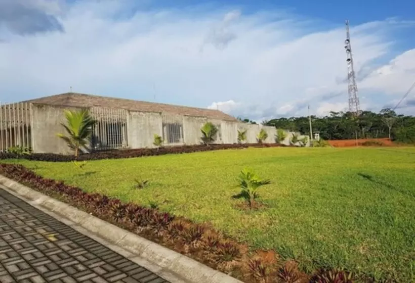 Gran Hotel De Lago   Shushufindi