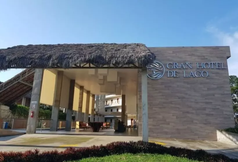 Gran Hotel De Lago   Shushufindi