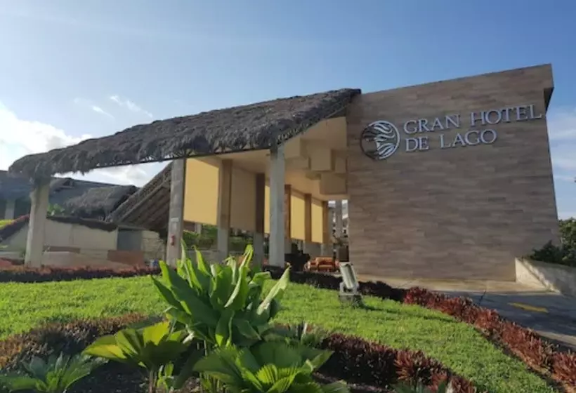 Gran Hotel De Lago   Shushufindi