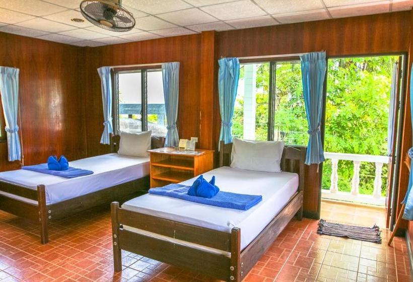 호텔 Golden Hill Backpackers