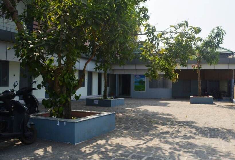 فندق Jippus Galaxy