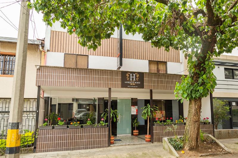 هتل Laureles De Aburrá