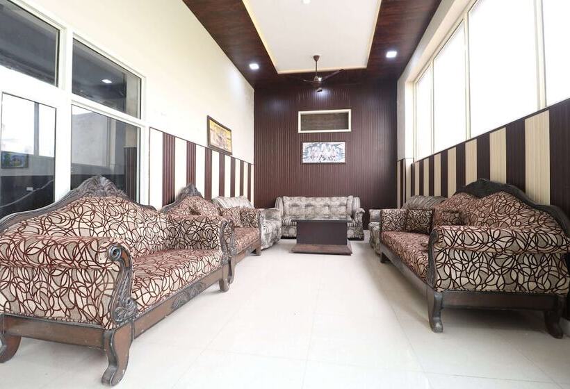 酒店 New Life By Oyo Rooms