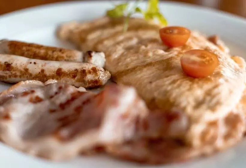 Hotelli Rockfig Lodge Madikwe