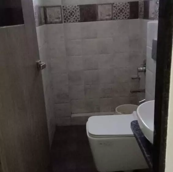 Hotelli Sai Krupa Lawn And Regency