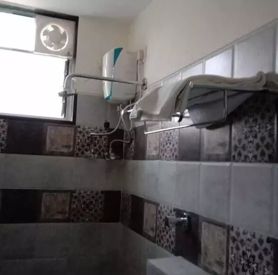 Hotelli Sai Krupa Lawn And Regency