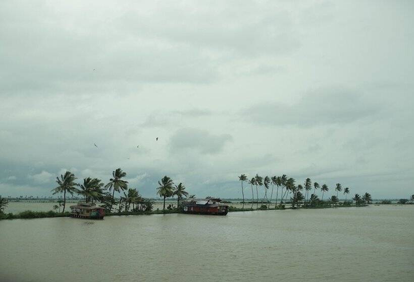 호텔 Sreekrishna Houseboats