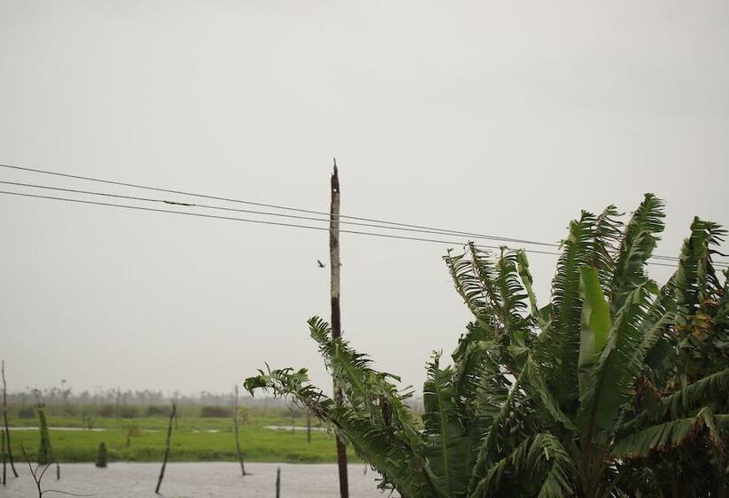 호텔 Sreekrishna Houseboats