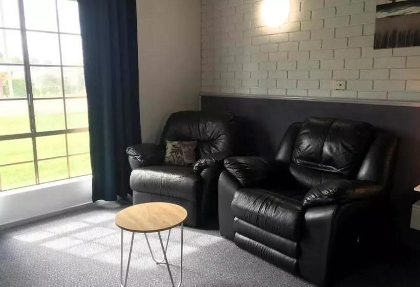 Motelli Bakery Park Motor Inn