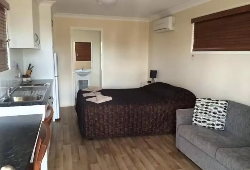 Motelli The Gallery Motor Inn