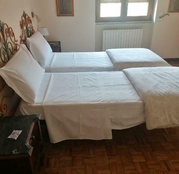 بنسيون Airport Stop