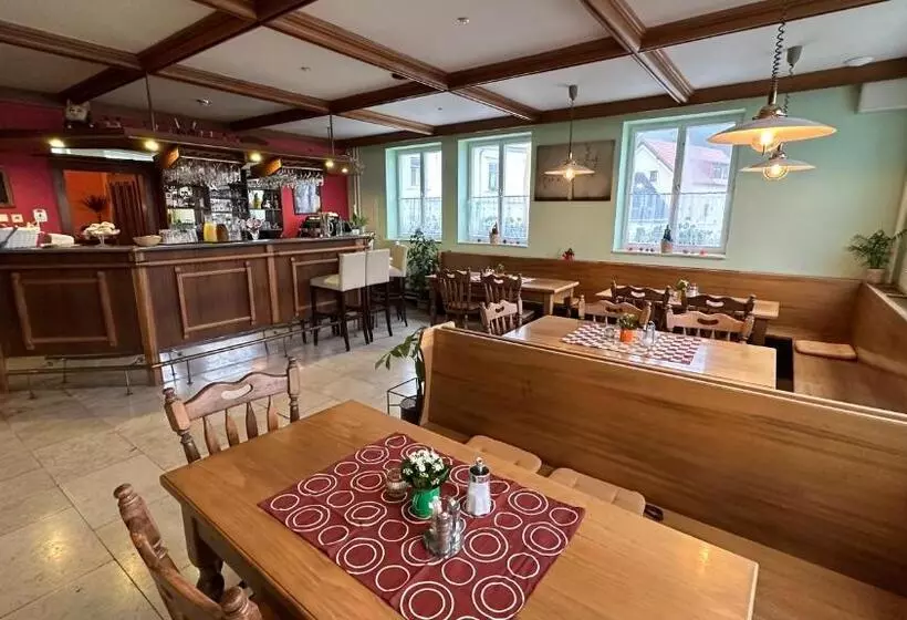 Majatalo Rožmberk Inn