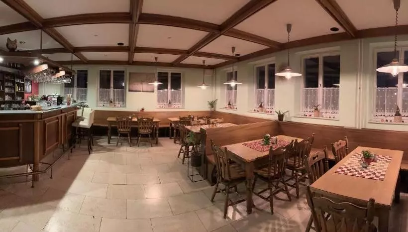 Majatalo Rožmberk Inn