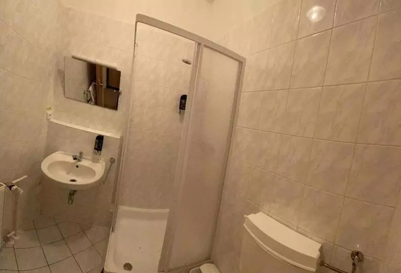 Majatalo Rožmberk Inn