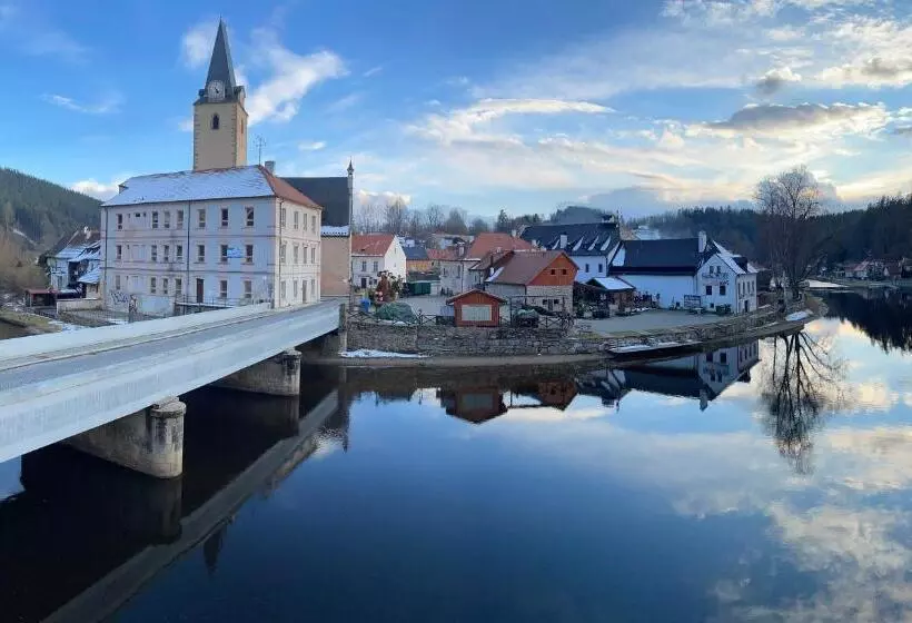 Majatalo Rožmberk Inn