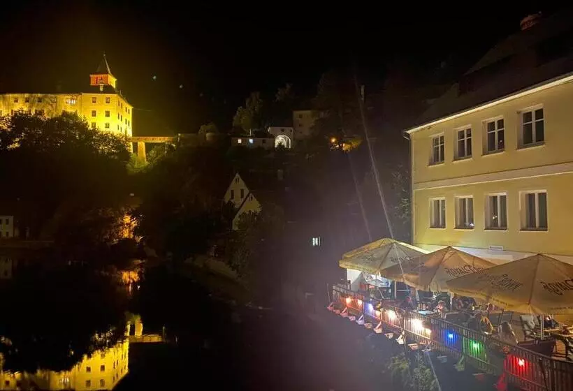 Majatalo Rožmberk Inn