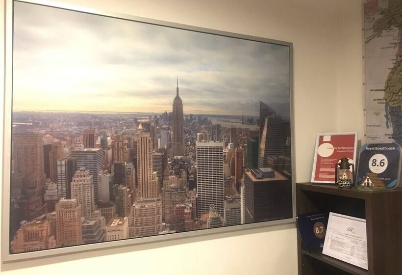 بنسيون Royal Guesthouse