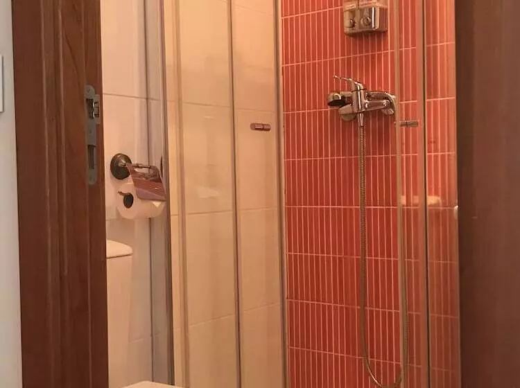 ペンション Royal Guesthouse