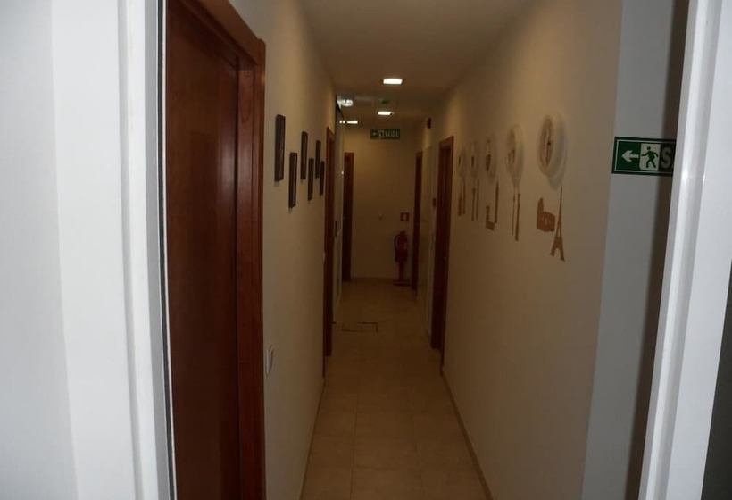 بنسيون Royal Guesthouse