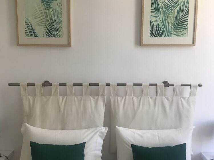 بنسيون Royal Guesthouse