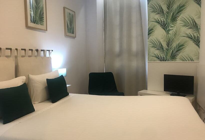 بنسيون Royal Guesthouse