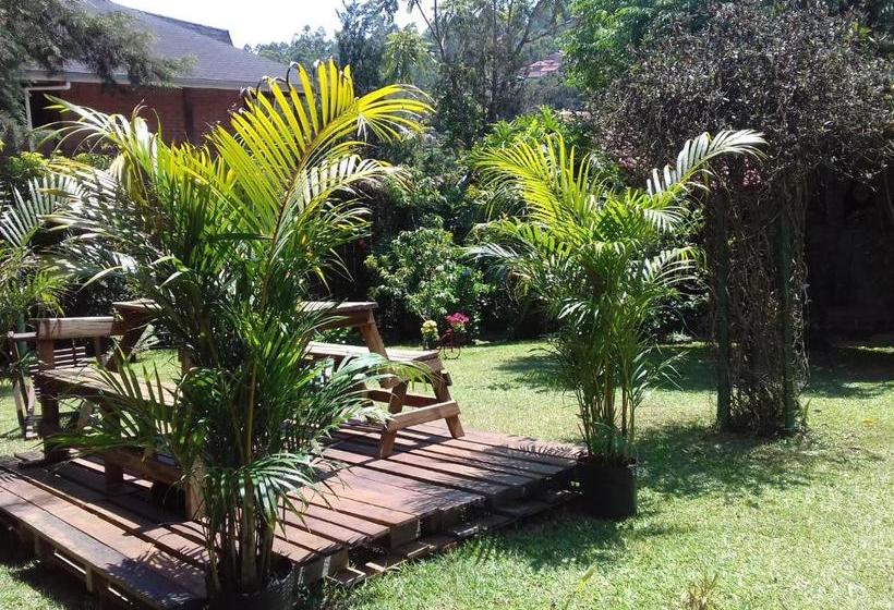 بنسيون Tirol Chalés