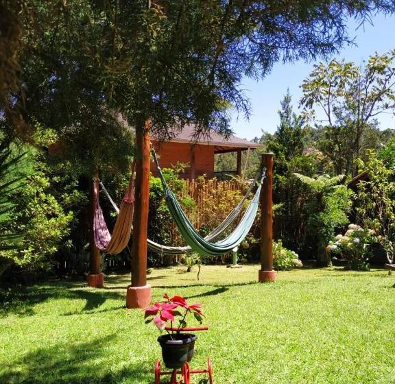 بنسيون Tirol Chalés