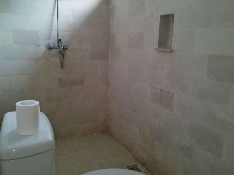 펜션 Tombong Limo Homestay