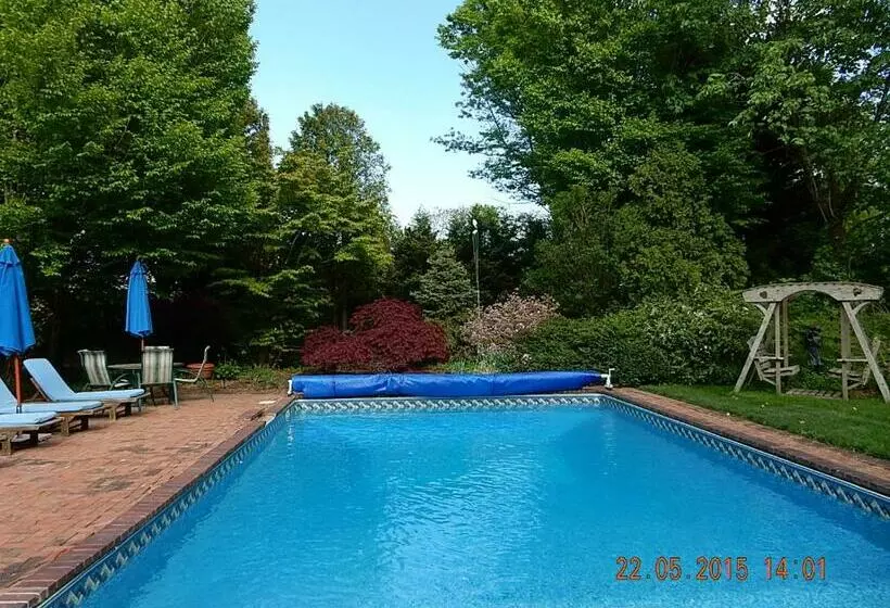 Bed and Breakfast A Butler S Manor