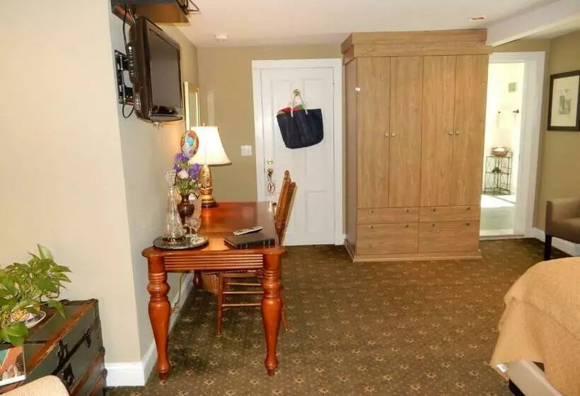 Bed and Breakfast A Butler S Manor